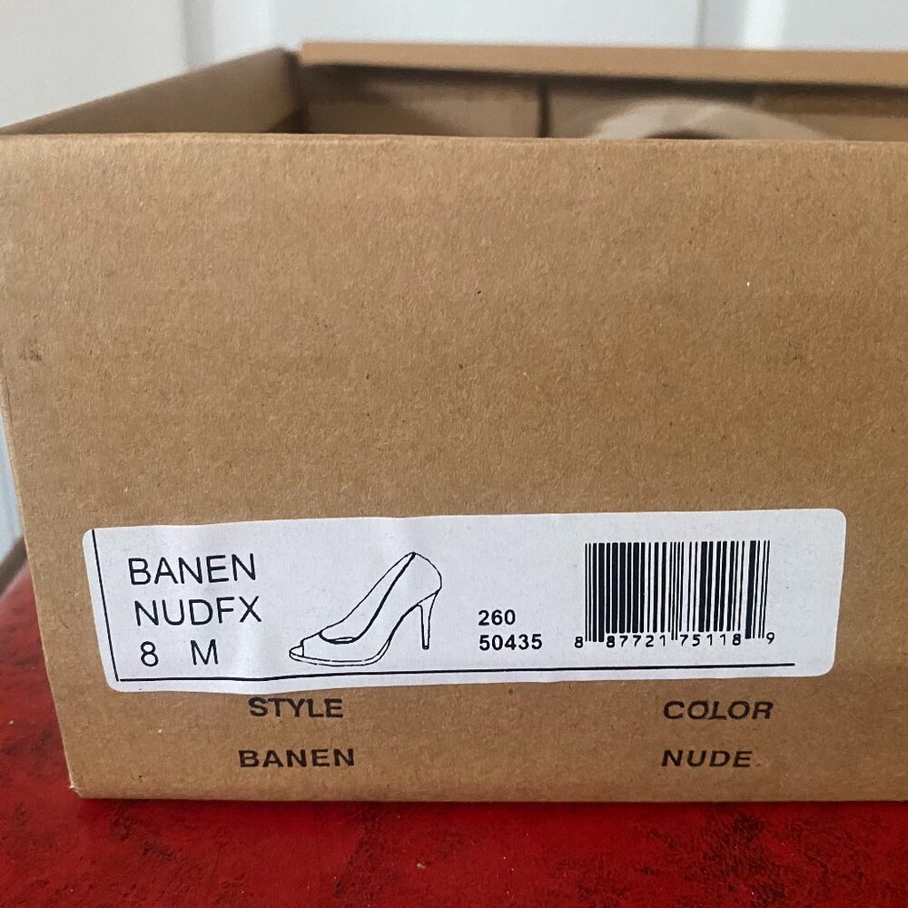 ZIGI Soho BANEN Nude Beige Patent Leather Stiletto Heels Pump Shoes *8M* - Picture 8 of 8